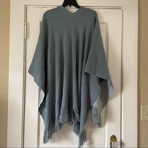BCBG Maxazria Fringe Wrap  One Size Fits All Blue - Picture 8 of 11